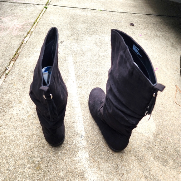 Boots 👢 - Picture 4 of 7